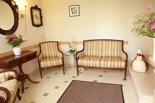 Business Pension Gasper Raunheim Guest house